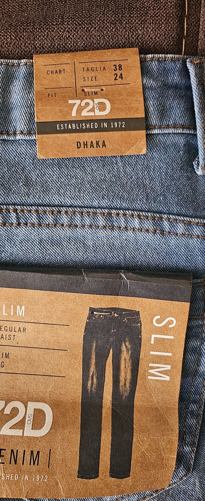 Vând jeans DENIM