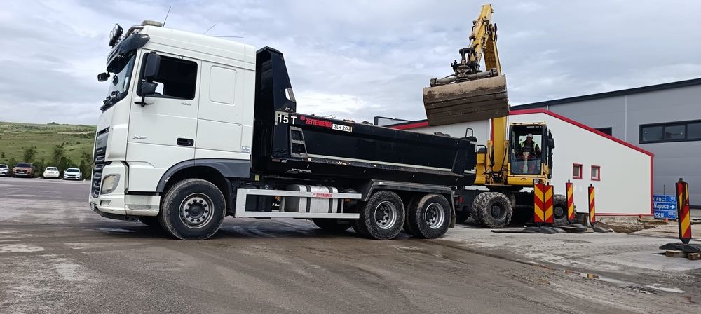DAF XF 530  6X4  basculabil și Trailer Goldhofer pe 4 axe 40 tone