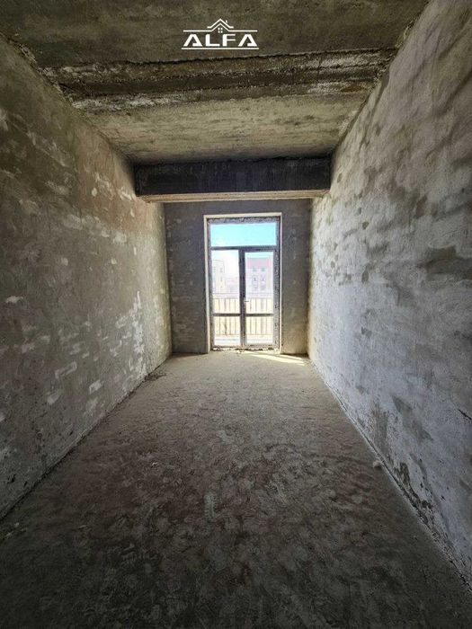 Buxoroda kvartira uy xonadon sotiladi 2 xonali 80m² 4-qavat.