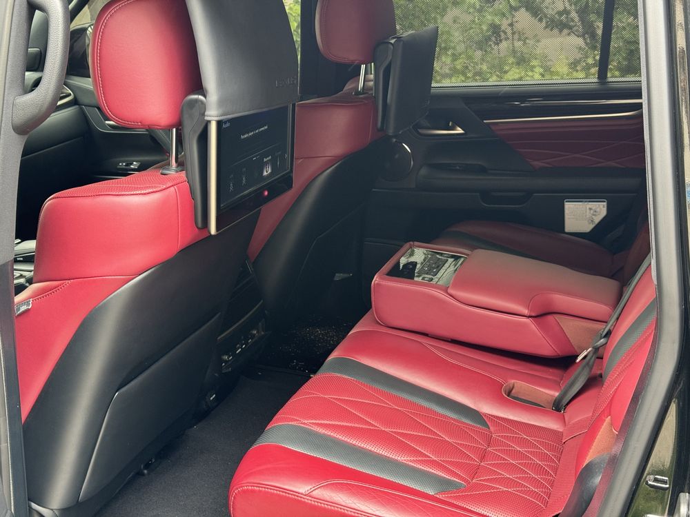 Продаётся: Lexus LX 570