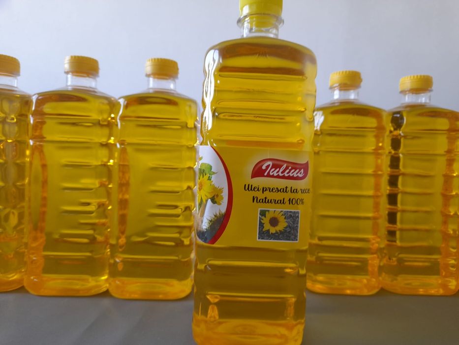 Vând ulei presat la rece