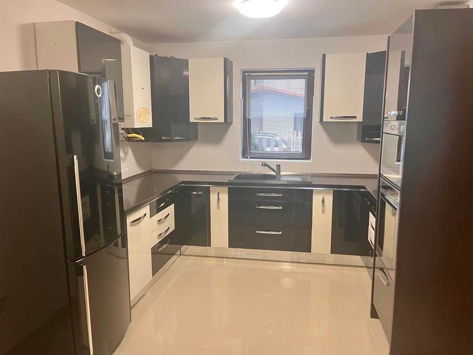 Casa individuala de vanzare in Sura Mica