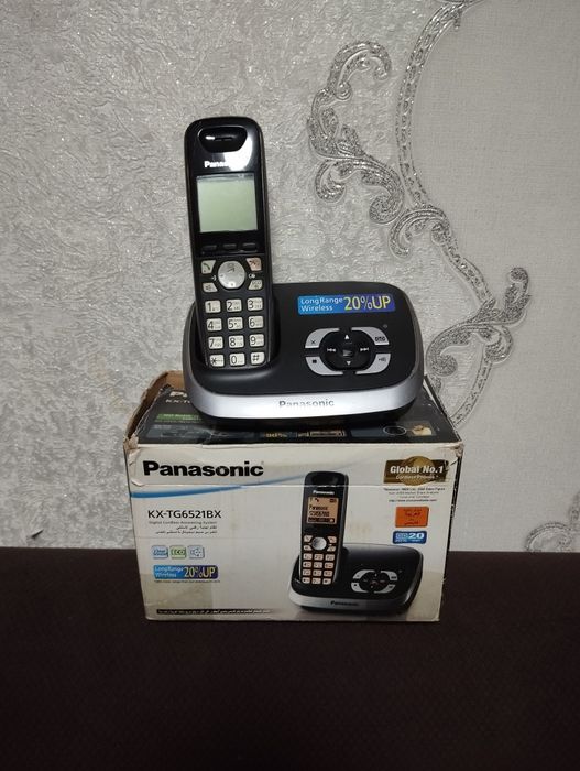 Телефон домашний с автоответчиком."Panasonic "
