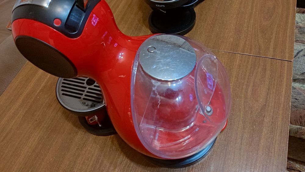 Кафе-машини DOLCE GUSTO