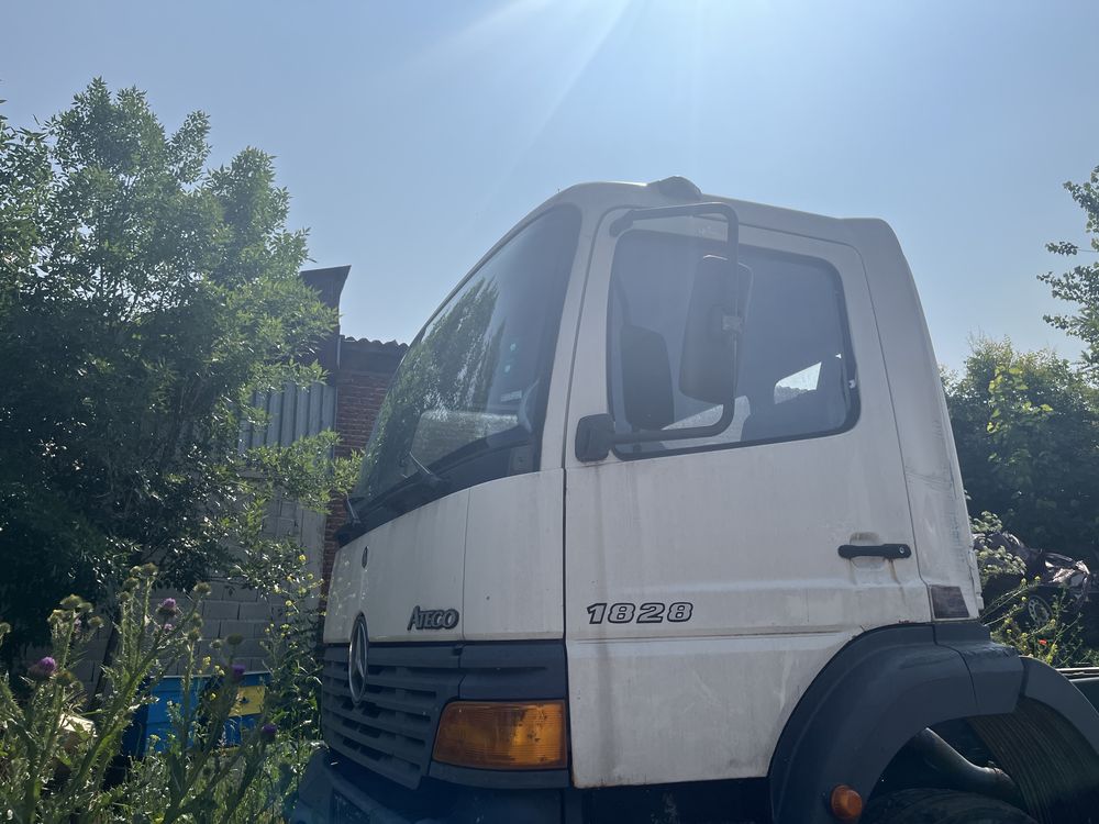 Камион Mercedes 1828 НА ЧАСТИ