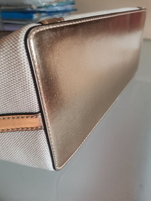 Michael Kors, eticheta