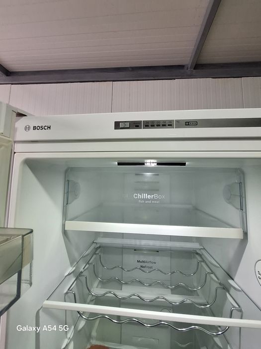 Frigider BOSCH 200cm