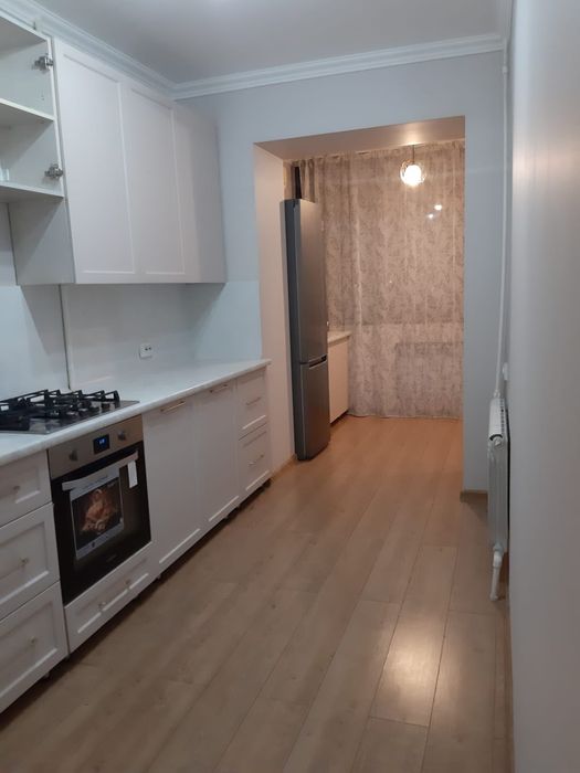 3-комн., Центр - Абая, 2 этаж (отличное состояние)