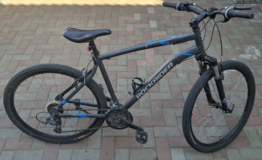Vând bicicleta ROCKRIDER st 100