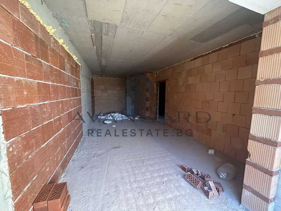 Продава се Двустаен апартамент в Пловдив, Христо Смирненски - 79 кв.м за 1183 €/кв.м - Снимка #1