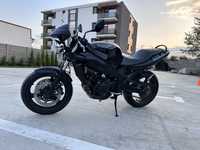 Motocicleta Triumph Speed Four 600 cm