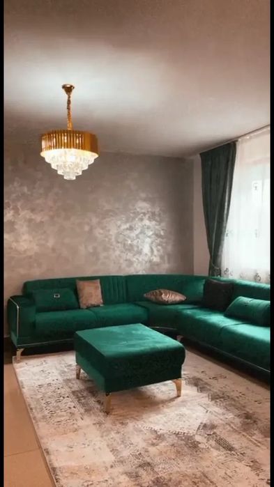 Casa vila la strada sos DN1