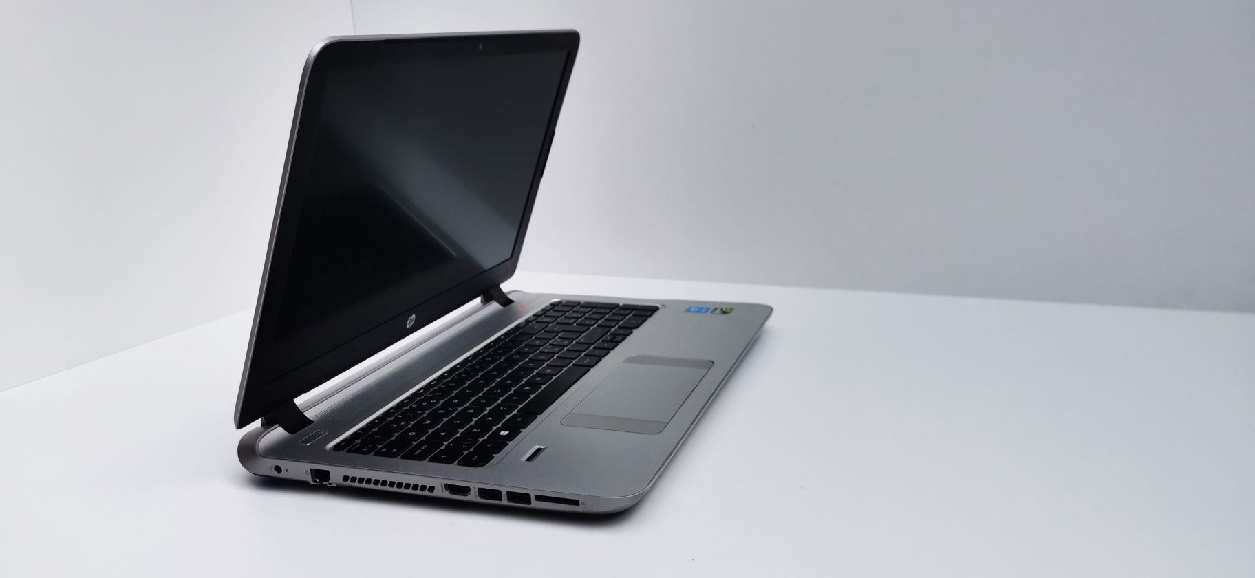 HP Envy Notebook 15-K281NO Procesor i7 5500U 16 GB RAM GTX 256 GB SSD