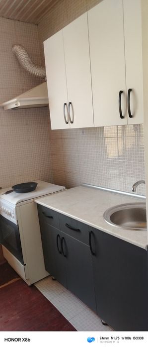 Kuxinni mebillar sotiladi