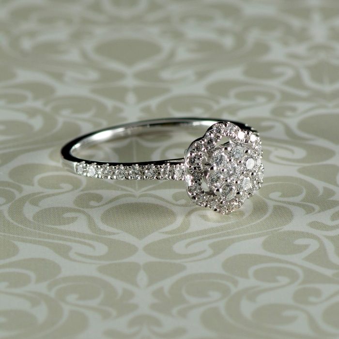 Inel cu diamante din aur alb 18k, 2,89 grame cod 8251