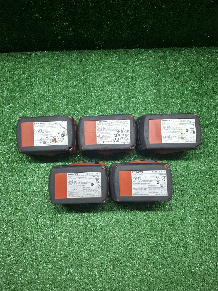 Батерии на Hilti 5,2 ампера.