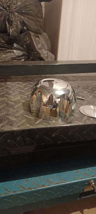 Продам колпаки на джип