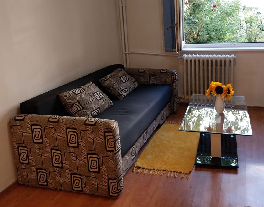 Canapea extensibila doua persoane