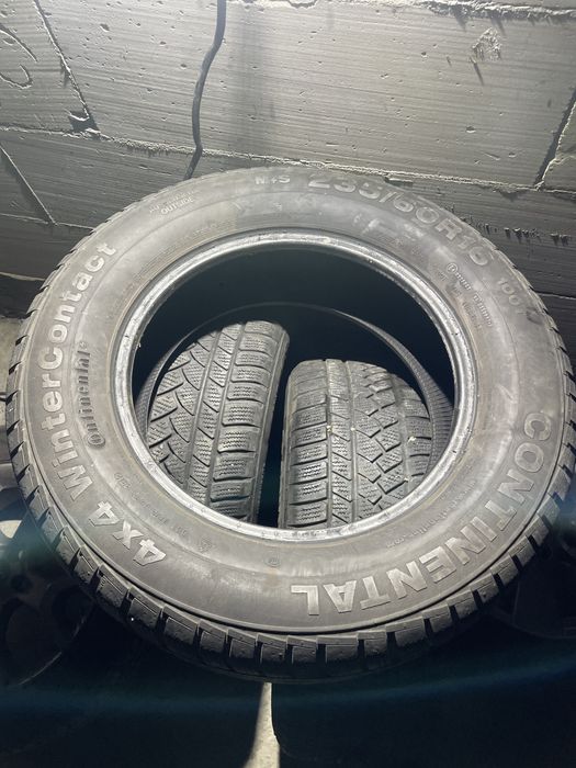 235/60R16  iarna Continental