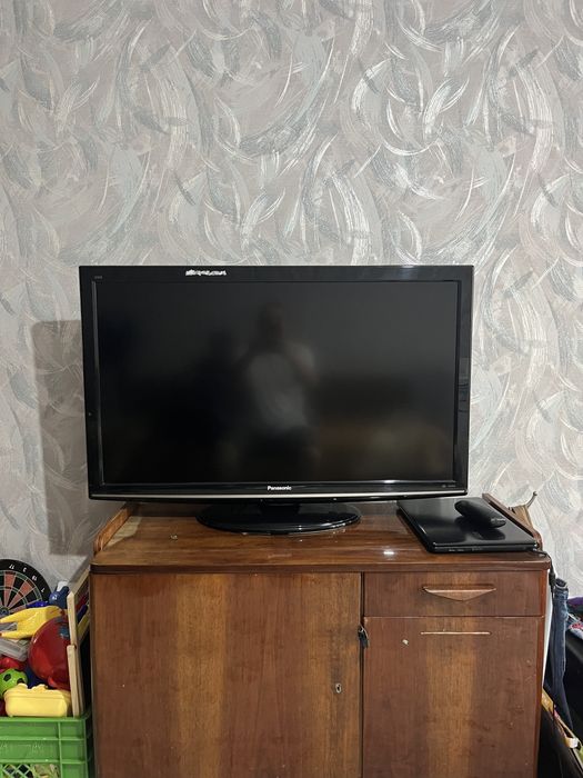 Телевизор диаметр 42"