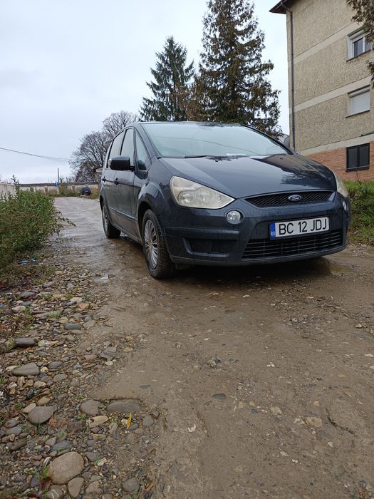 Vând Ford focus S-MAX