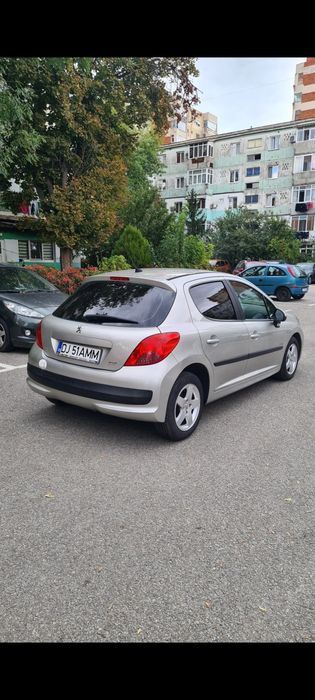 Peugeot 207 1.4 benzina