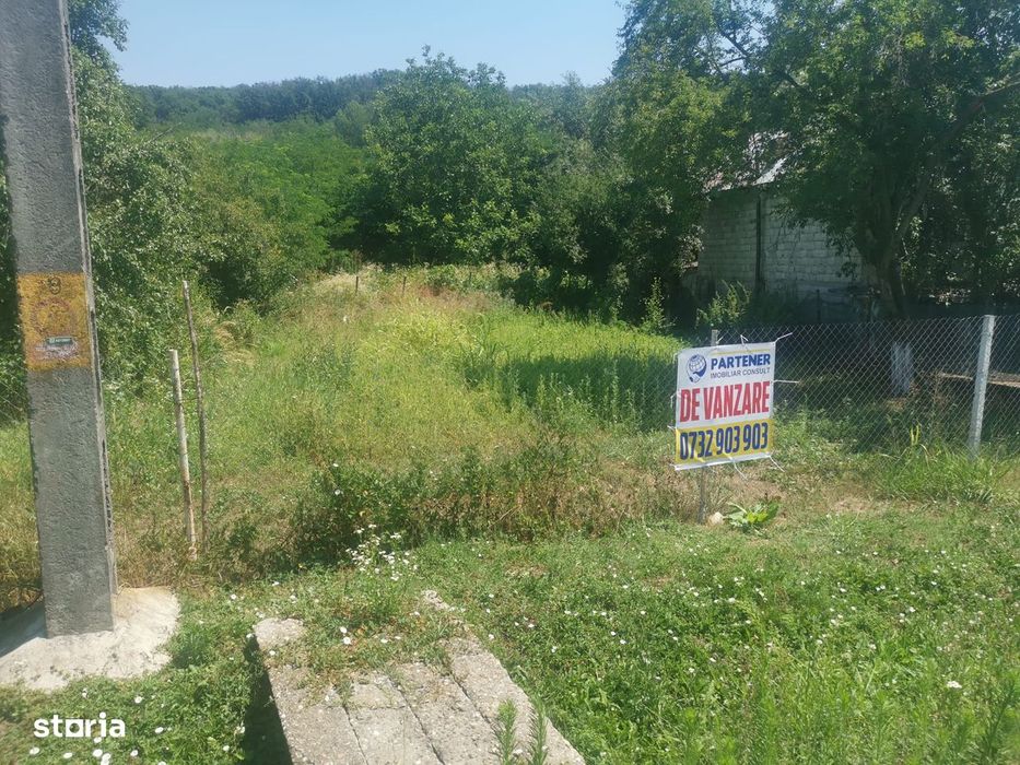 Teren Calinesti 718mp, toate utilitatile