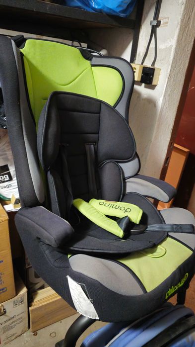 Детски столчета за кола 0-13 кг и 9-36 кг.