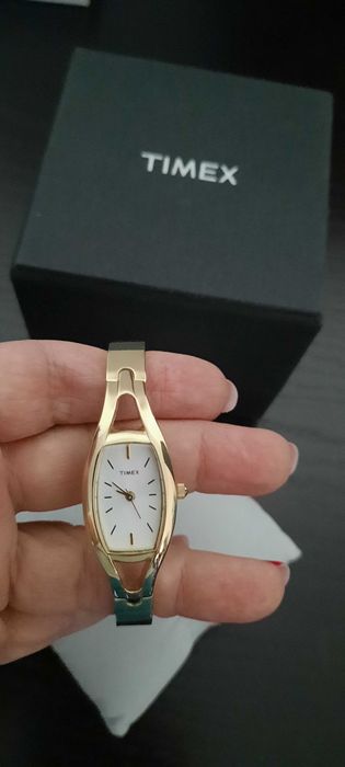 Ceas dama, TIMEX