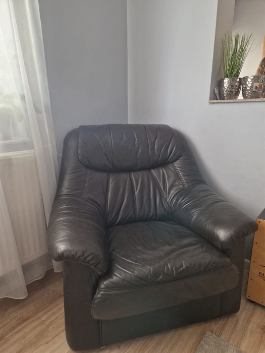 2 Canapele piele neagra si 2 fotolii
