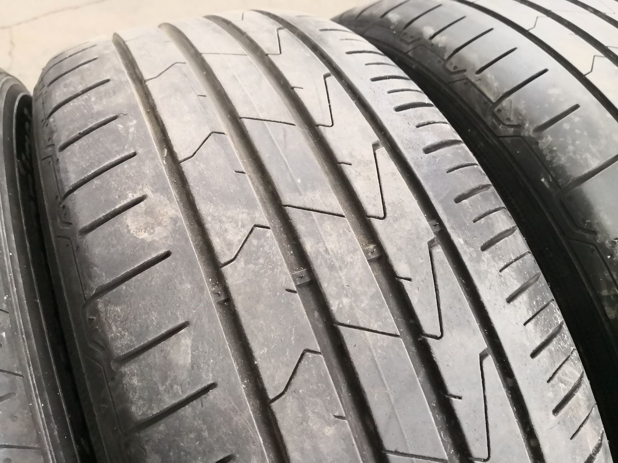 225 55 17 цола гуми hankook