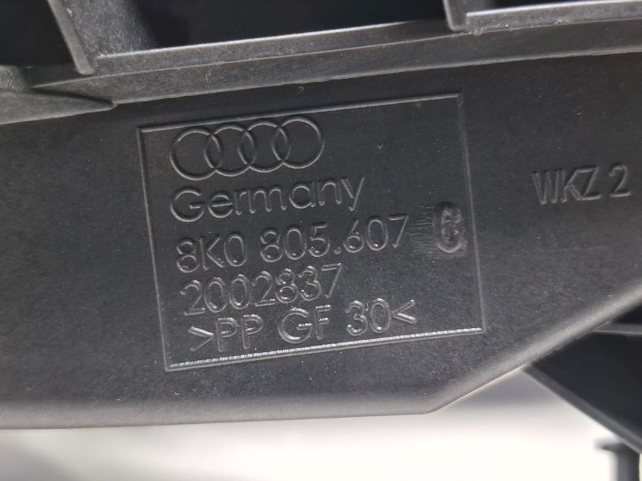 Suport far stanga AUDI A4 IV Avant 8K5, B8 2007 - 20152.0 TDI CAGA, CJ