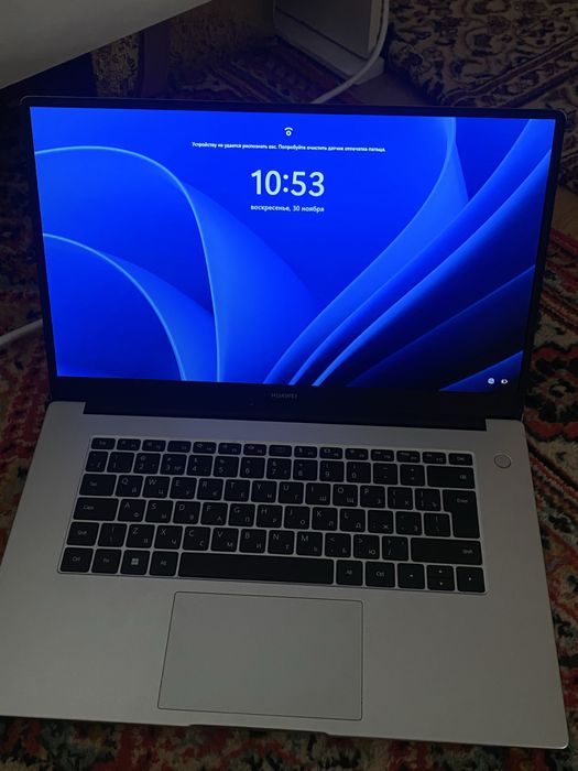 HUAWEI D15 с отпечатком пальца ноутбук