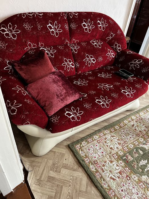 Продам мягкий уголок