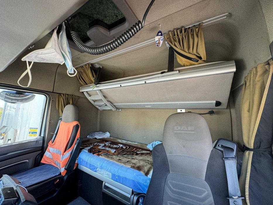 Cap tractor DAF XF105 460 Euro 5 EEV