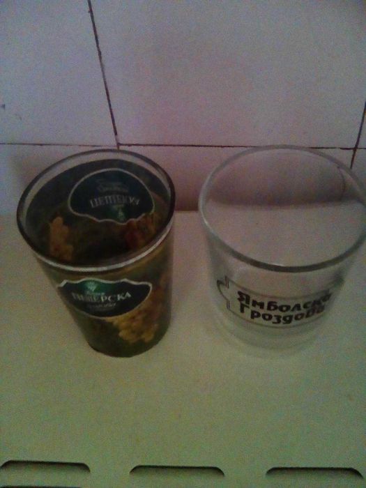 готварско чукче метално за начукване на месо; прибори; каничка и чаши