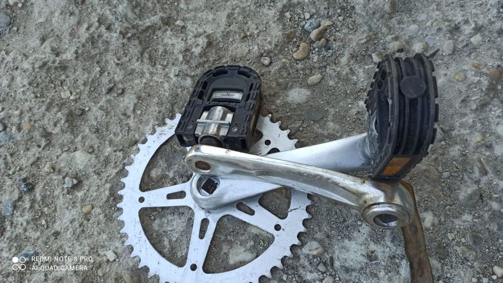 Set pedale și foaie si roti bicicleta