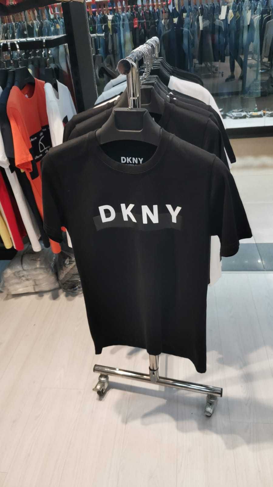 tricou DKNY transport gratis