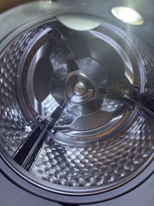 MIELE - пералня  7кг./1600 об/м  и сушилня 7кг. с термопомпа