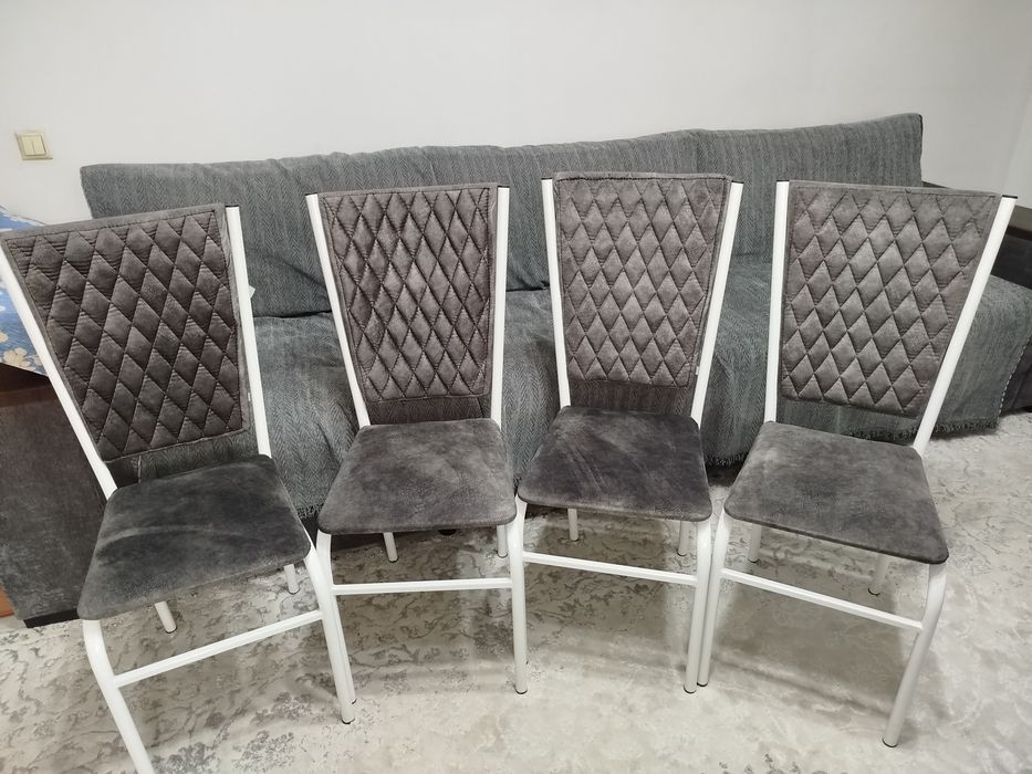 Продам стулья в отличном состоянии