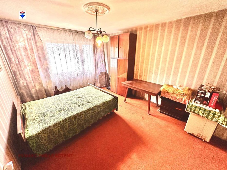 Продава се Тристаен апартамент в Русе, Здравец Изток - 72 кв.м за 999 €/кв.м - Снимка #2