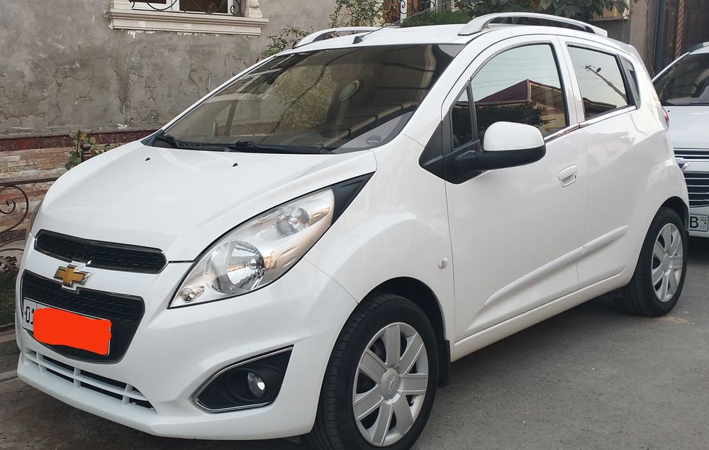 Spark 2015yil tozza ideal moshina 3pozitsiya mexanika