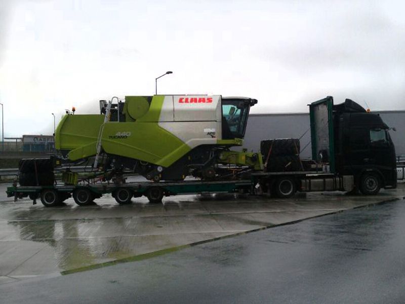 Transport Utilaje.Transport Combine si utilaje Transport Agabaritic