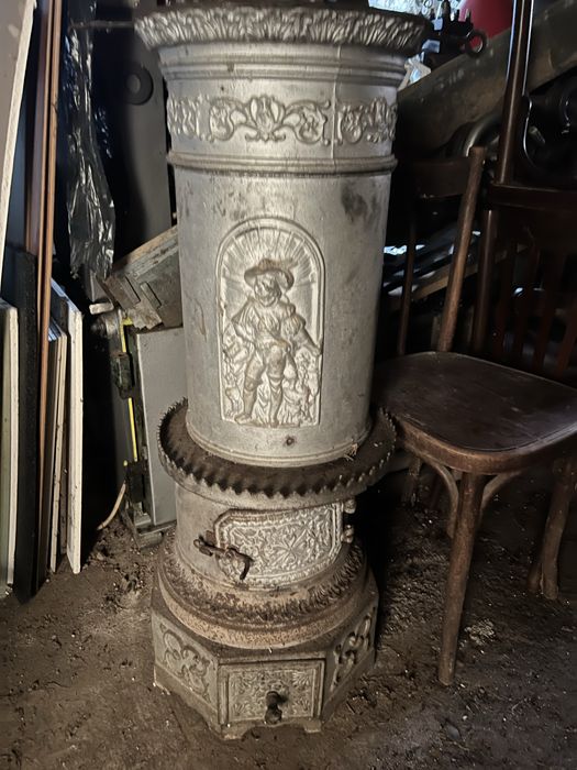 Soba din fonta veche