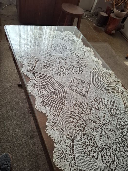 Продавам  разтегателна холна  масичка