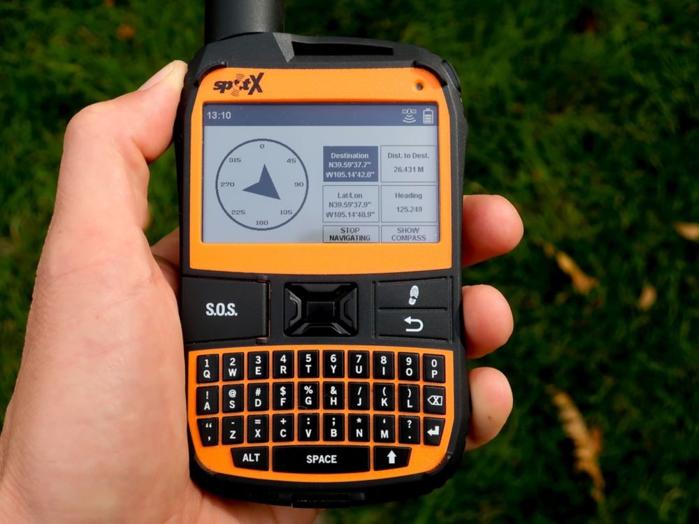 Dispozitiv comunicare prin satelit Spot X