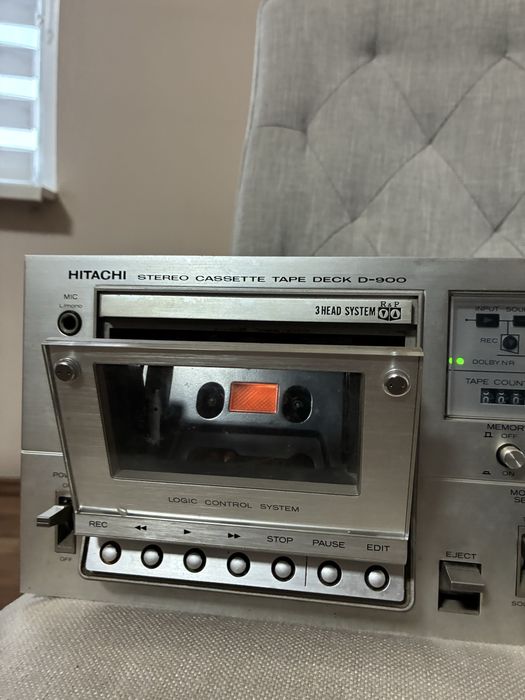 Дек Hitachi D900