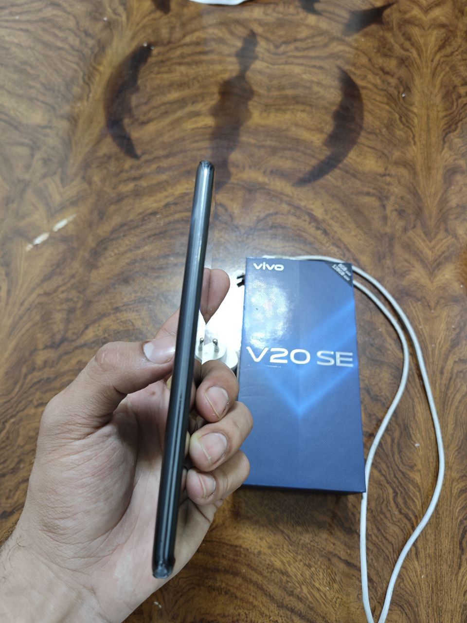 Vivo V20SE Ideal