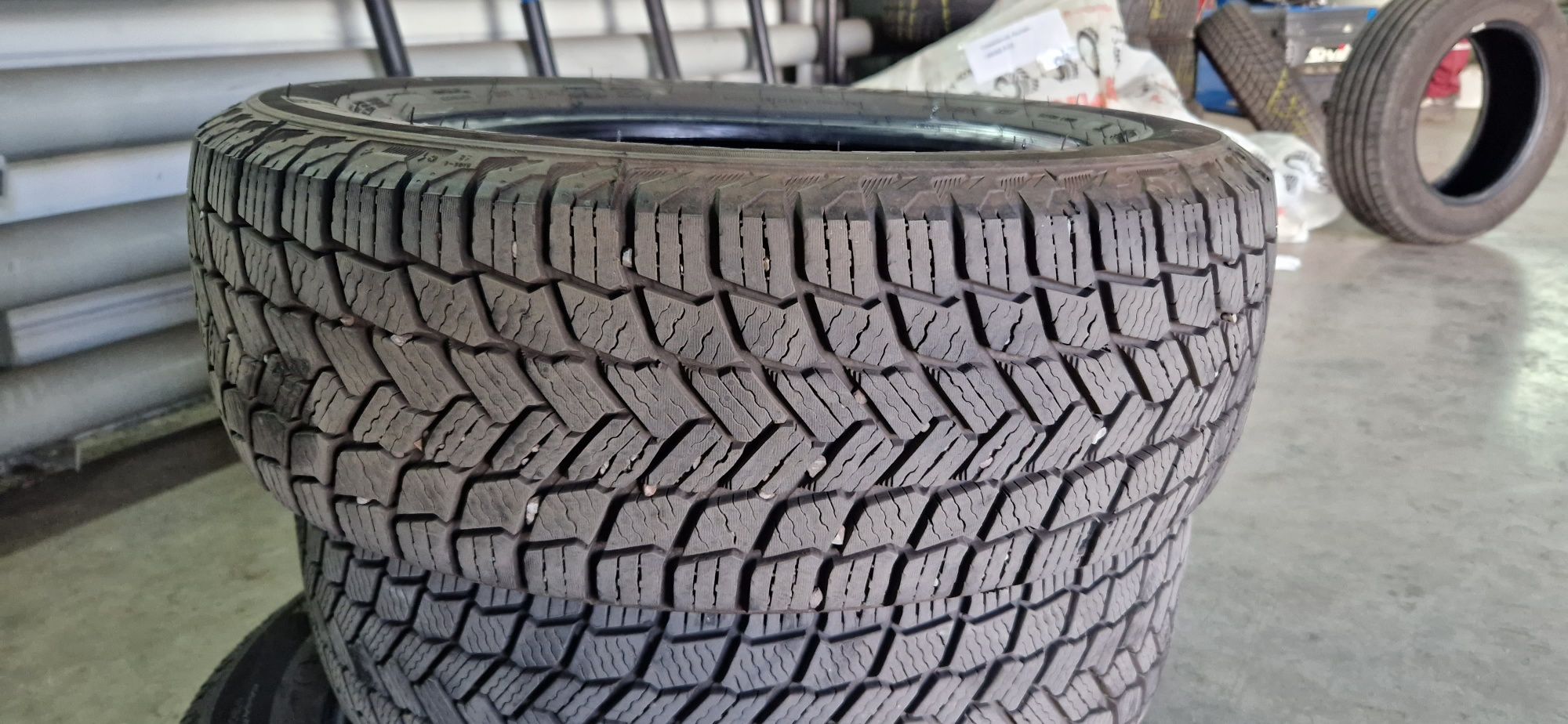 Комплект зимних шин MICHELIN X-Ice Snow 185/65 R15