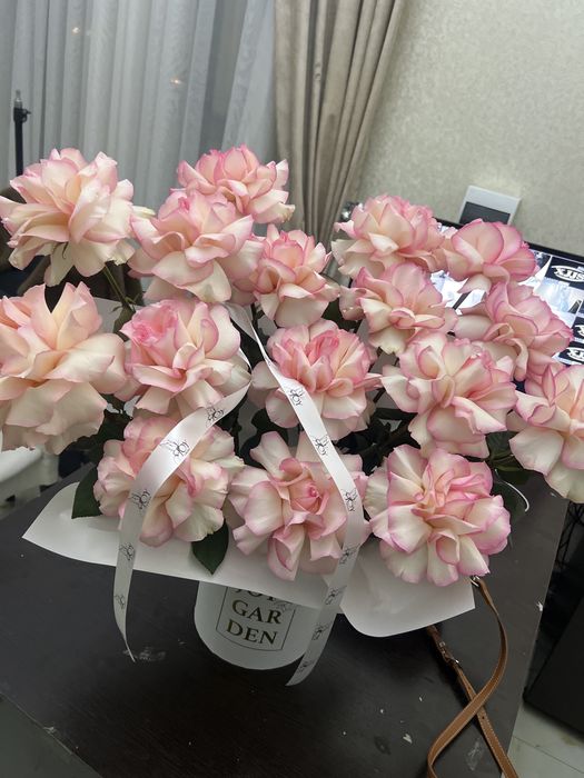 Цветы розы букеты